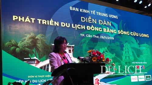 Bà Võ Thị Hồng Ánh, Phó Chủ tịch UBND TP. Cần Thơ phát biểu tại diễn đàn